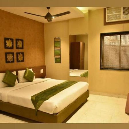 Ash Luxury Hotel With View Of Taj Mahal Агра Екстериор снимка