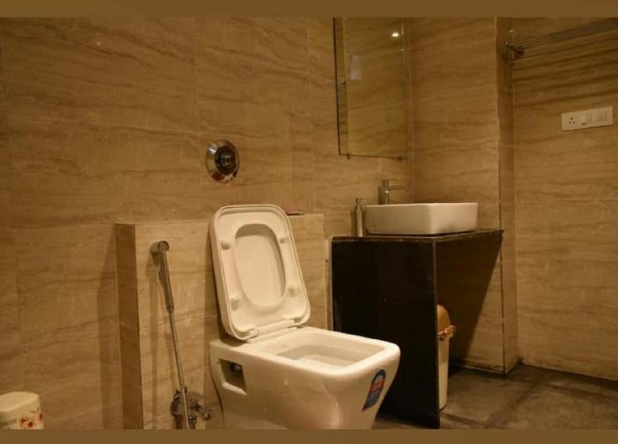 Ash Luxury Hotel With View Of Taj Mahal Агра Екстериор снимка