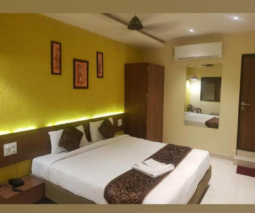 Ash Luxury Hotel With View Of Taj Mahal Агра Екстериор снимка