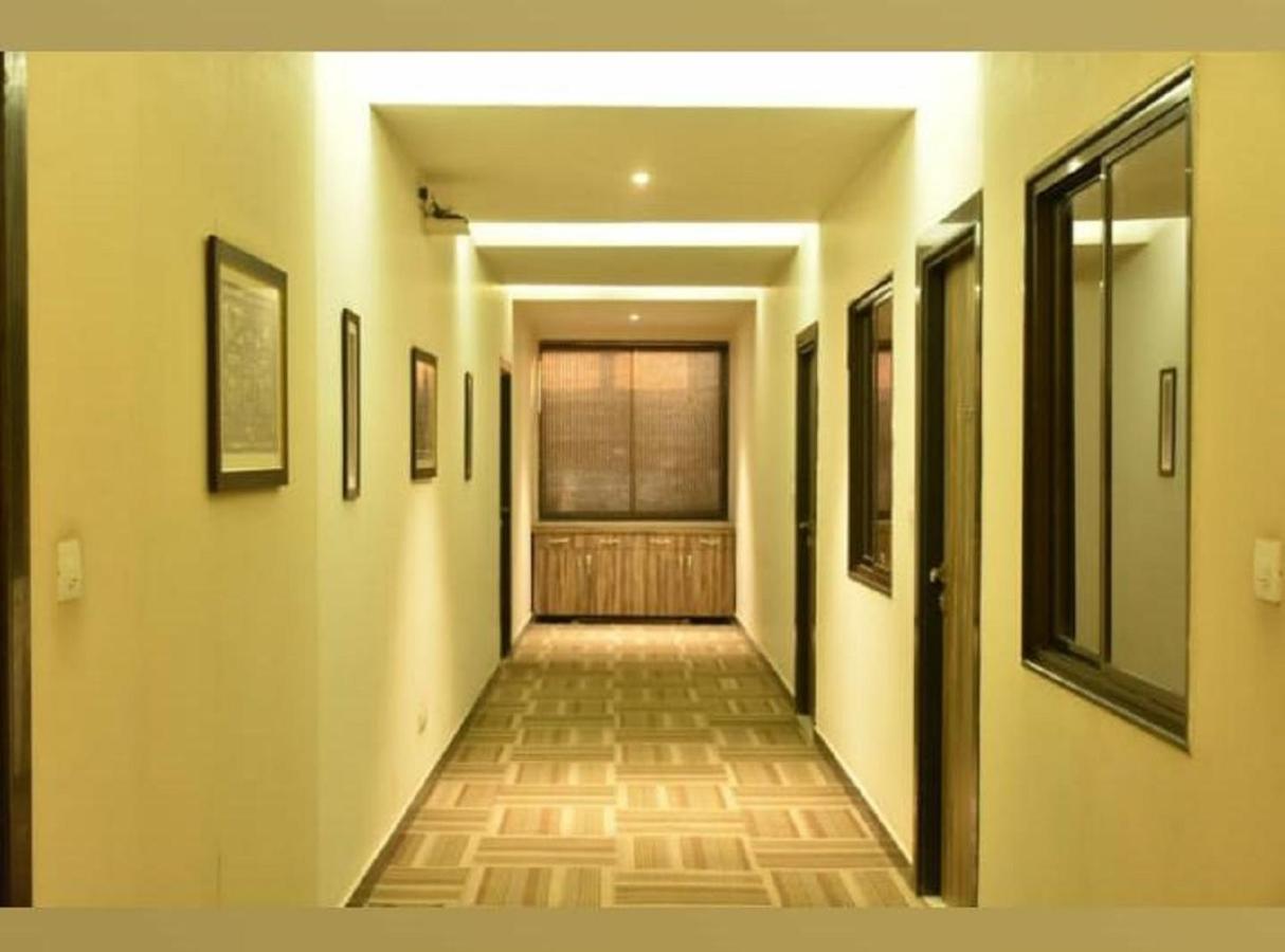 Ash Luxury Hotel With View Of Taj Mahal Агра Екстериор снимка